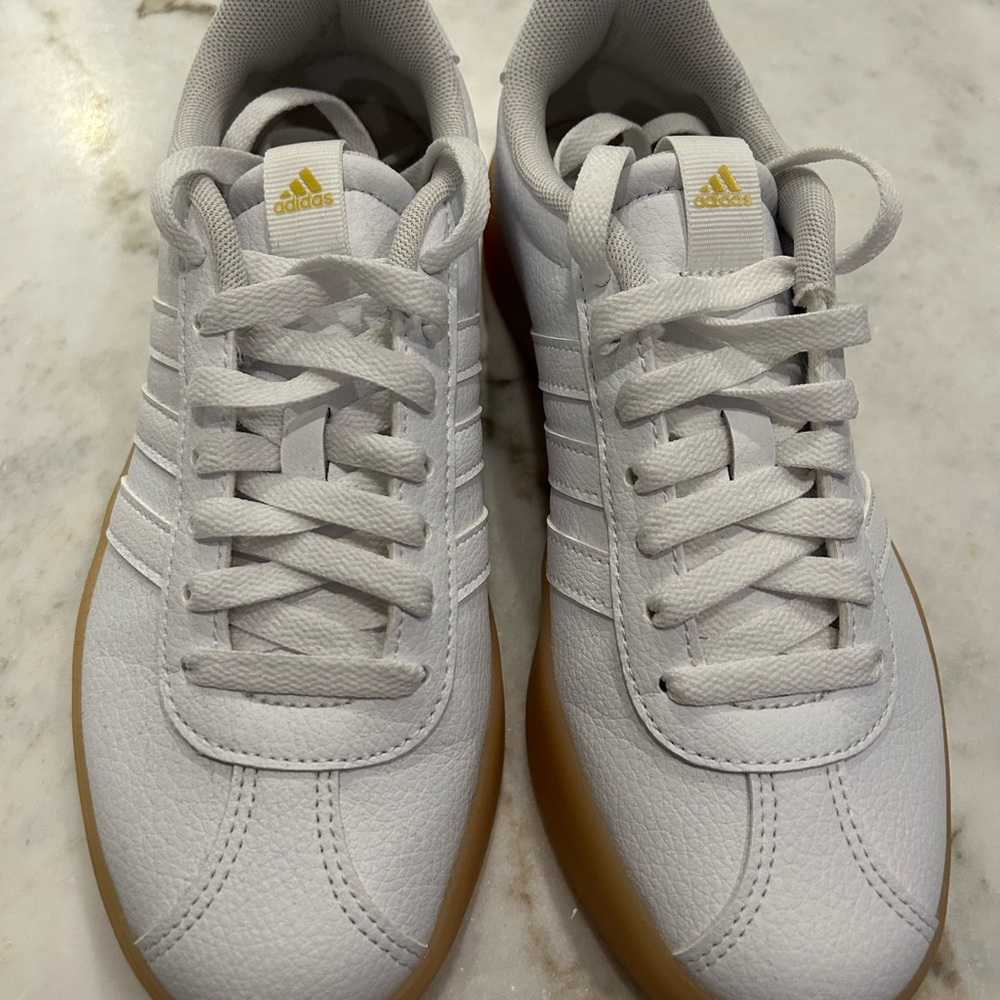 Adidas white leather VL court 3 sneaker